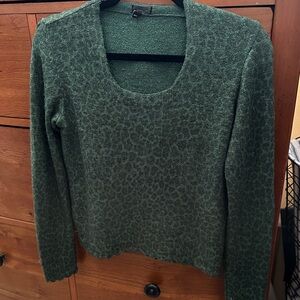 Elegant Green Patterned Women's Sweater